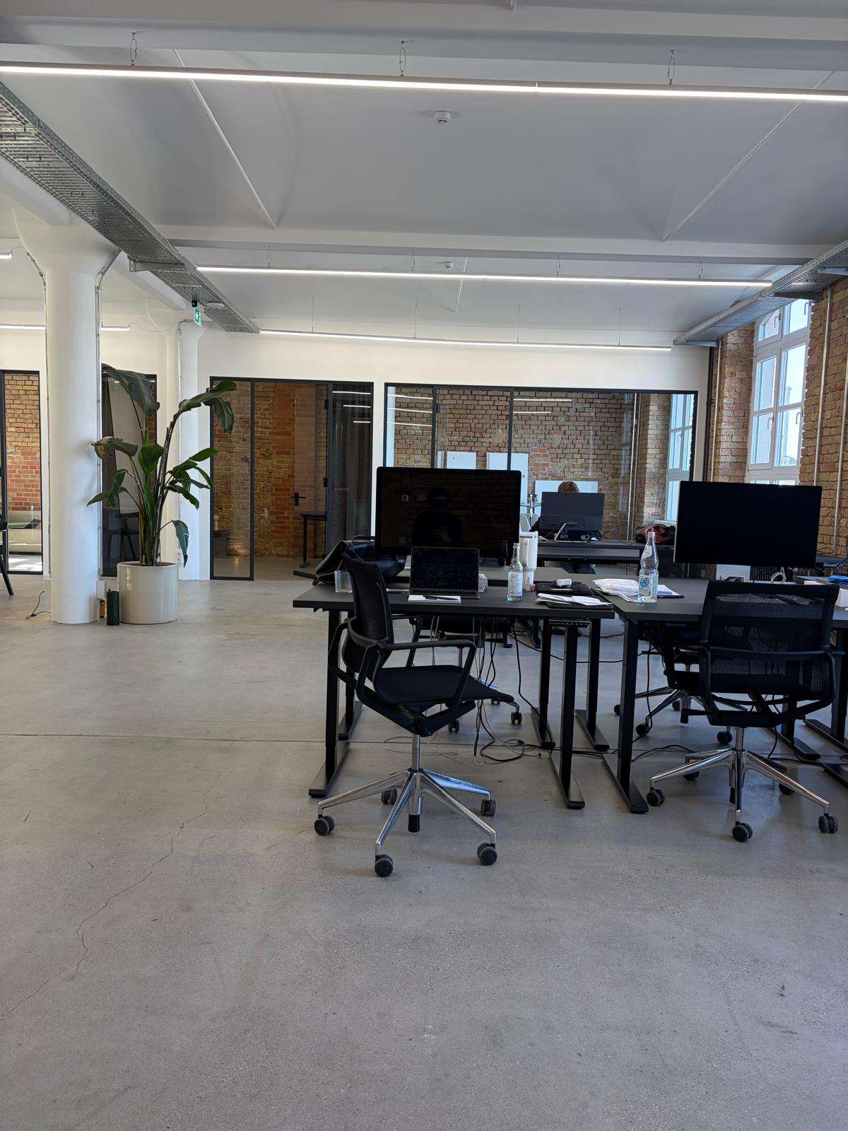 Thumbnail-Büro in Berlin 375,00 € 4 m²