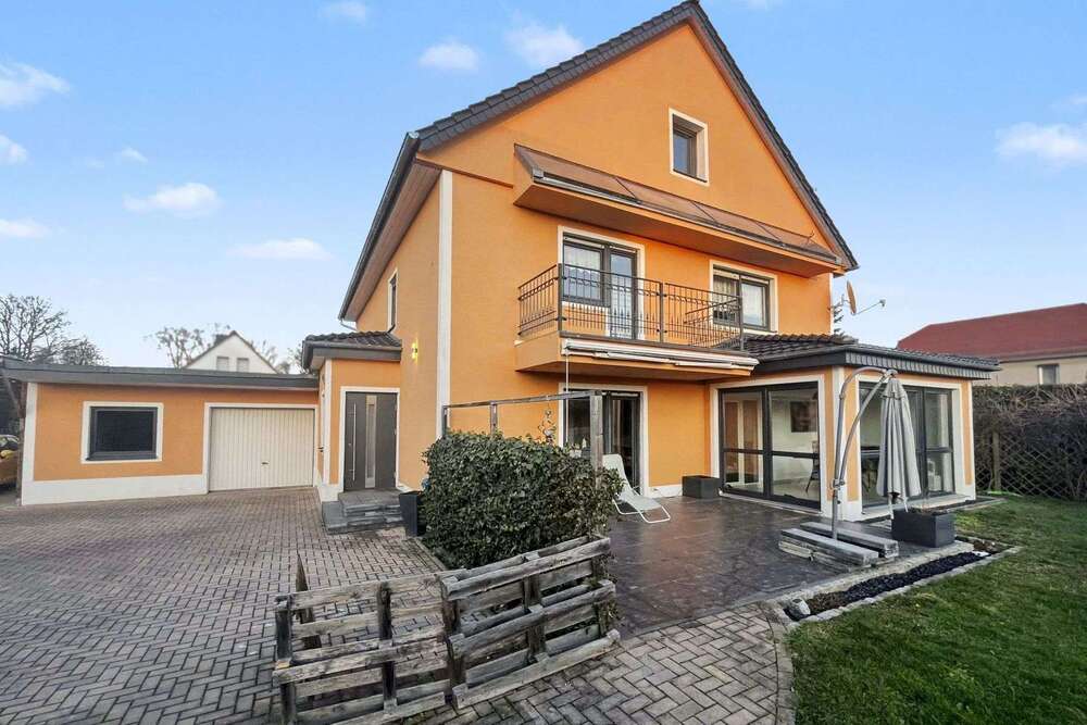 Thumbnail-Haus zum Kaufen in Belgershain 470.000,00 € 281.48 m²