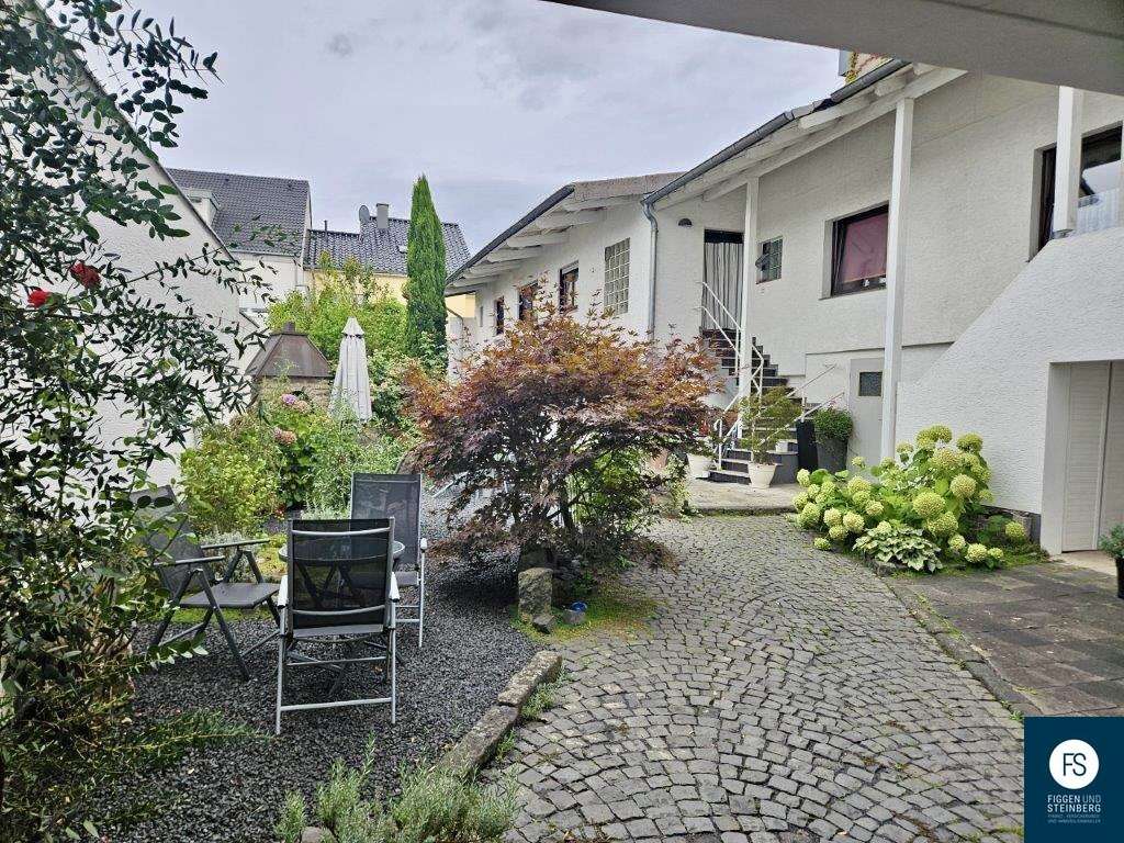 Thumbnail-Haus zum Kaufen in Weilerswist 429.000,00 € 244 m²