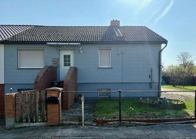 Thumbnail-Haus zum Kaufen in Rollwitz 70.000,00 € 85 m²