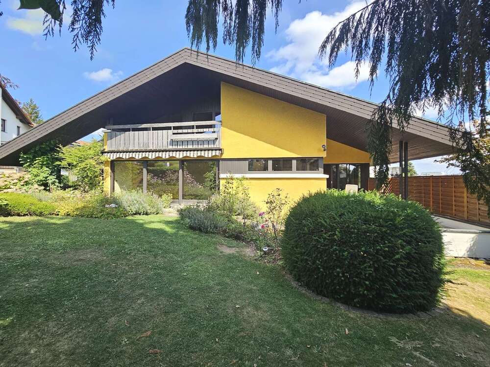 Thumbnail-Haus zum Kaufen in Pforzheim 830.000,00 € 380 m²