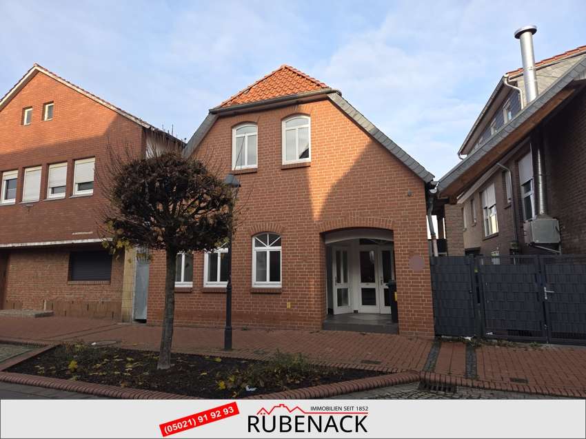 Thumbnail-Haus zum Kaufen in Stolzenau 129.000,00 € 142 m²