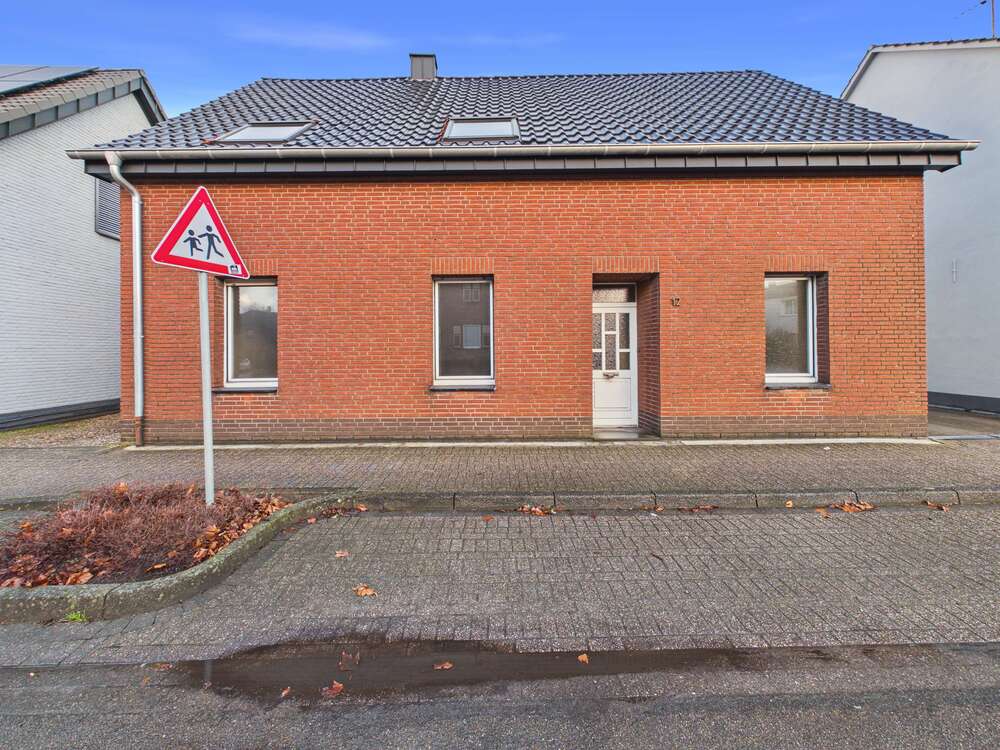 Thumbnail-Haus zum Kaufen in Rees 229.000,00 € 154 m²