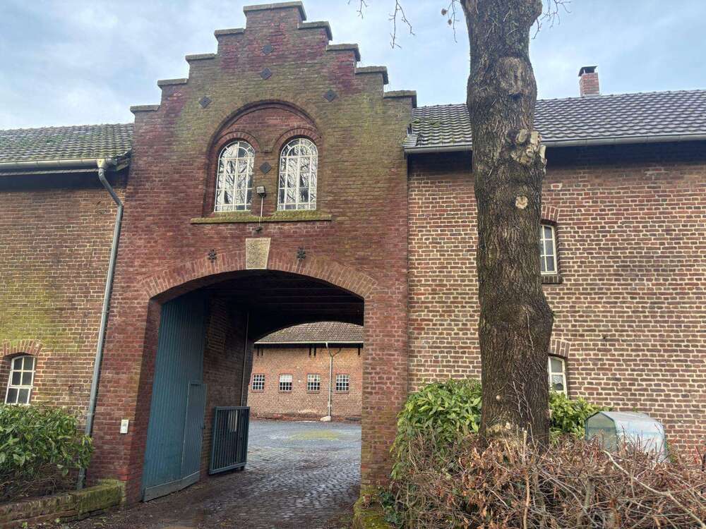Thumbnail-Wohnung zum Mieten in Katzem 284,00 € 85 m²