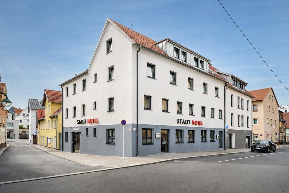 Thumbnail-Haus zum Kaufen in Reutlingen 2.390.000,00 € 516.7 m²