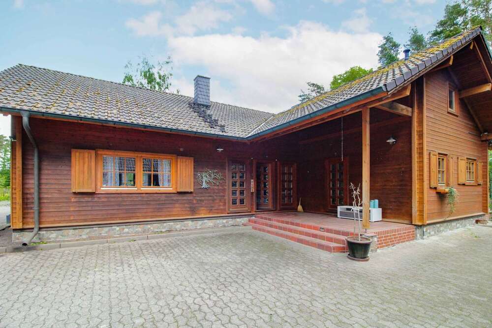 Thumbnail-Haus zum Kaufen in Walsrode 448.000,00 € 199 m²