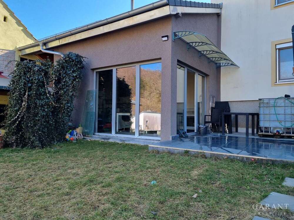 Thumbnail-Haus zum Kaufen in Breitenbrunn-, Oberpf 330.000,00 € 160 m²