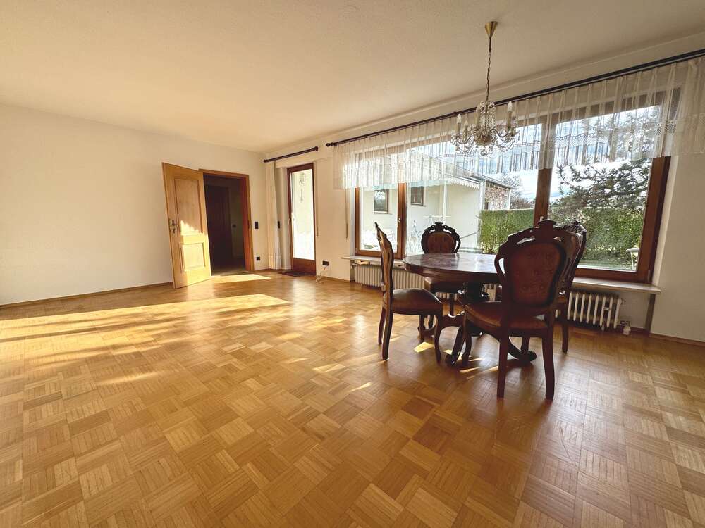 Thumbnail-Haus zum Mieten in Friedrichshafen 1.590,00 € 140 m²