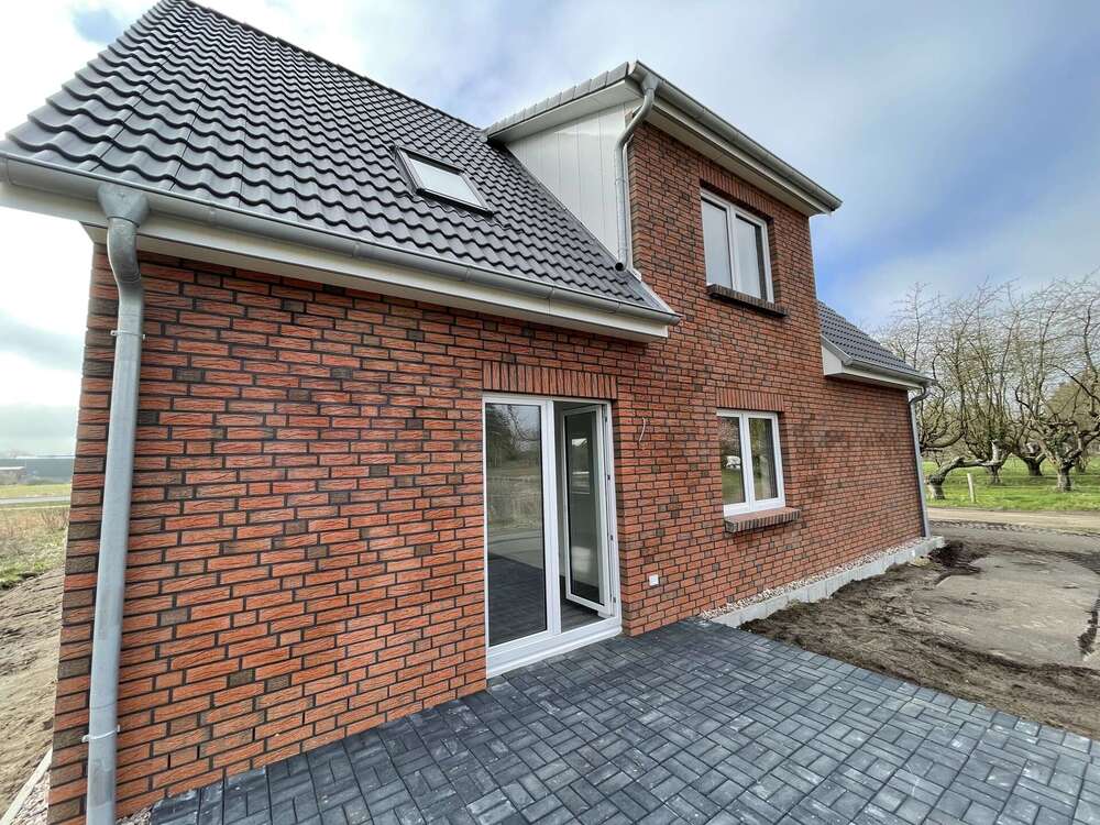 Thumbnail-Wohnung zum Mieten in Drage 1.260,00 € 105 m²