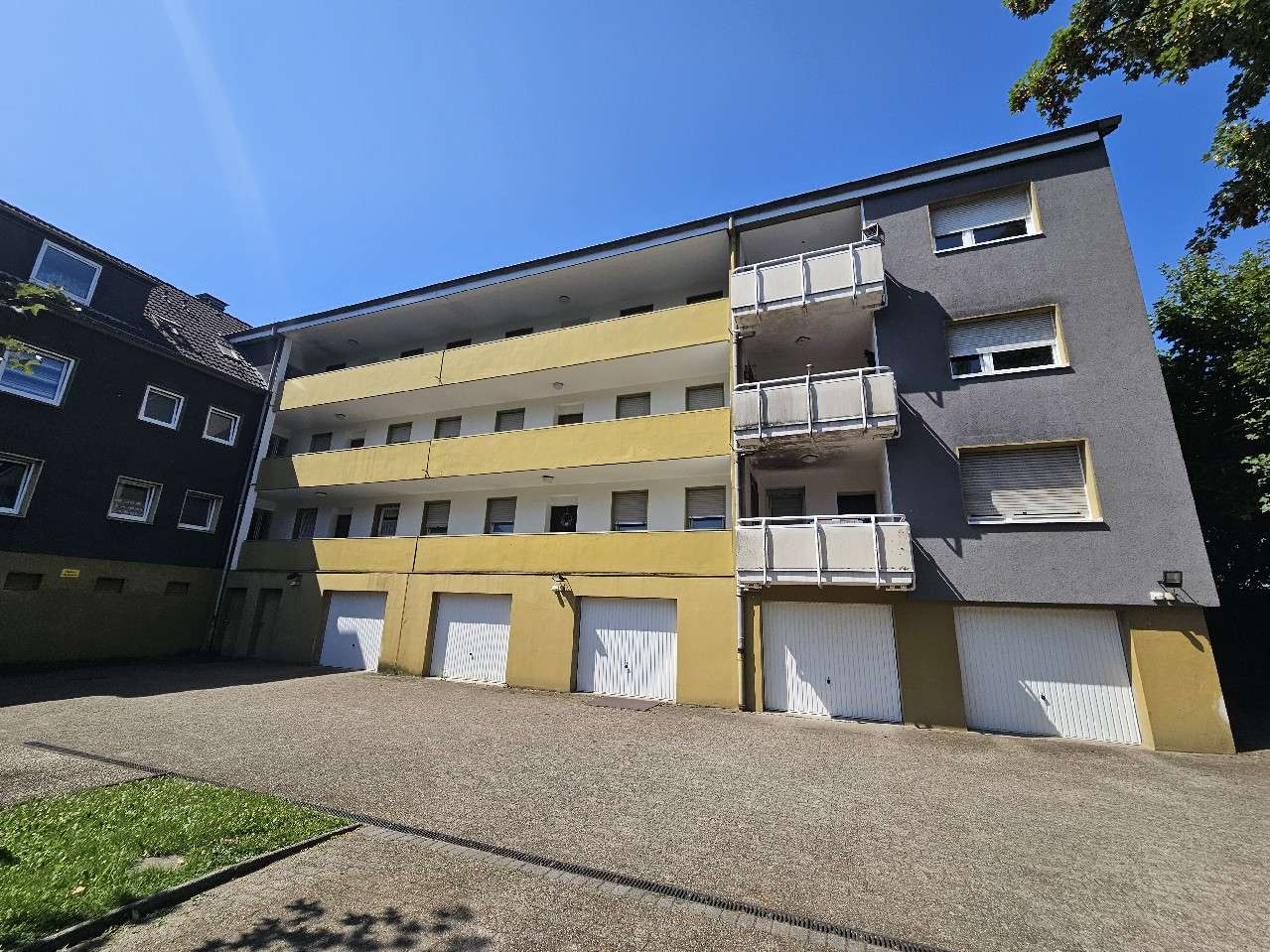Thumbnail-Wohnung zum Kaufen in Essen 130.000,00 € 63 m²