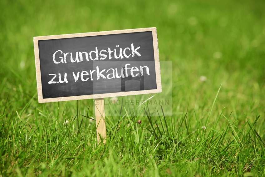 Thumbnail-Grundstück zu verkaufen in Schwerin 172.500,00 € 29532 m²
