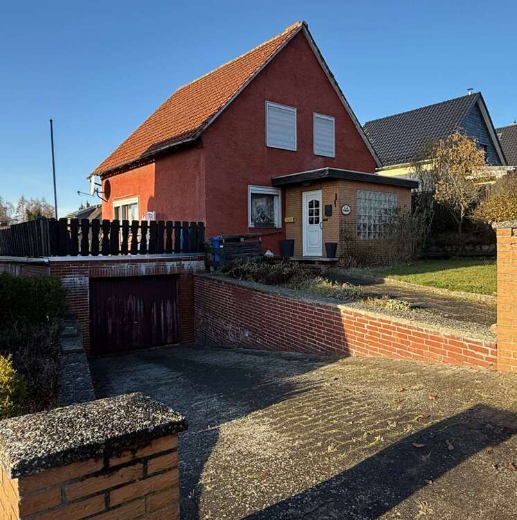 Thumbnail-Haus zum Kaufen in Helmstedt 175.000,00 € 98 m²