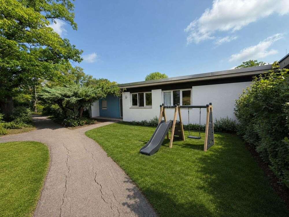 Thumbnail-Haus zum Mieten in Stuttgart 2.650,00 € 152 m²