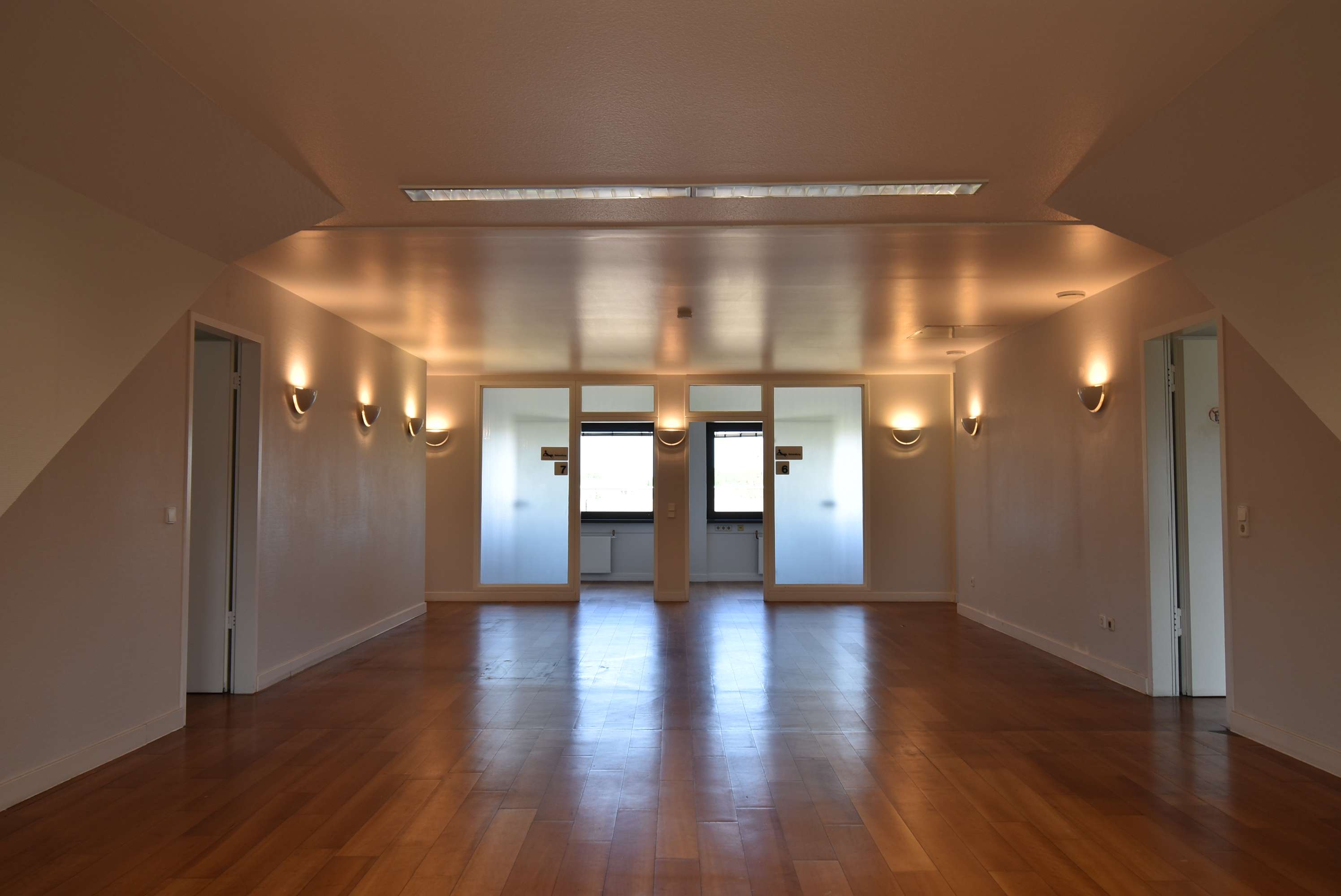 Thumbnail-Büro in Düsseldorf 5.500,00 € 353.42 m²
