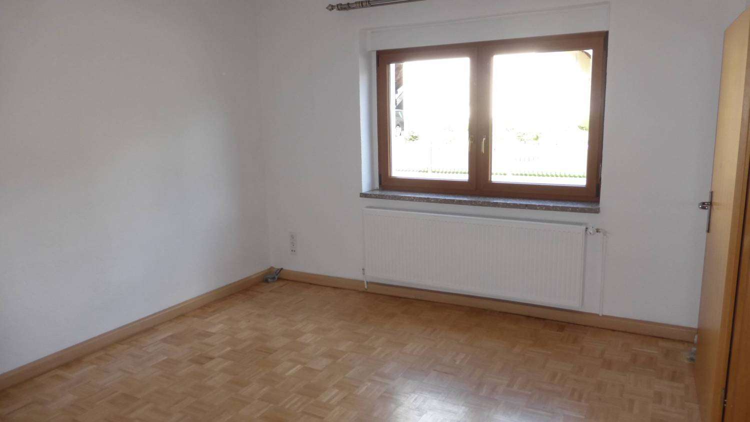 Thumbnail-Wohnung zum Mieten in Hohndorf 300,00 € 63 m²