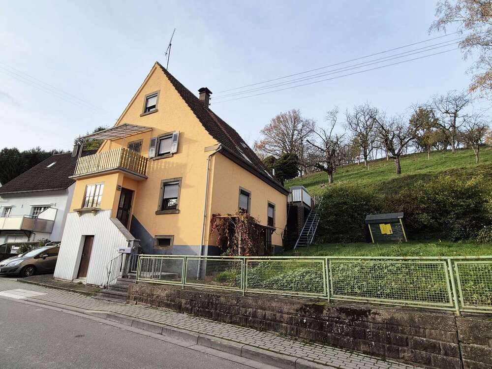 Thumbnail-Haus zum Kaufen in Sulzbachtal 175.000,00 € 140 m²