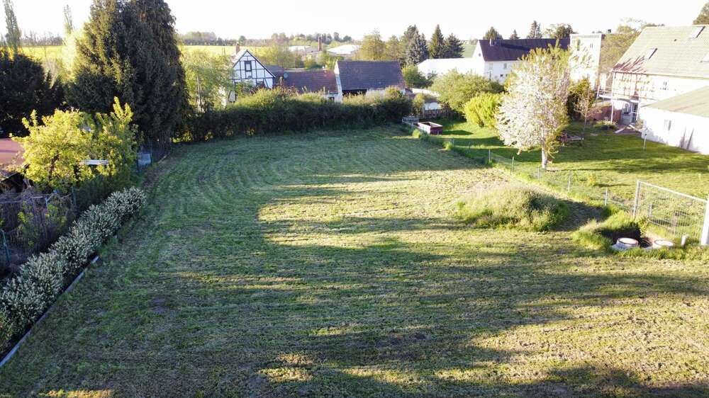 Thumbnail-Grundstück zu verkaufen in Pegau 190.000,00 € 2179 m²