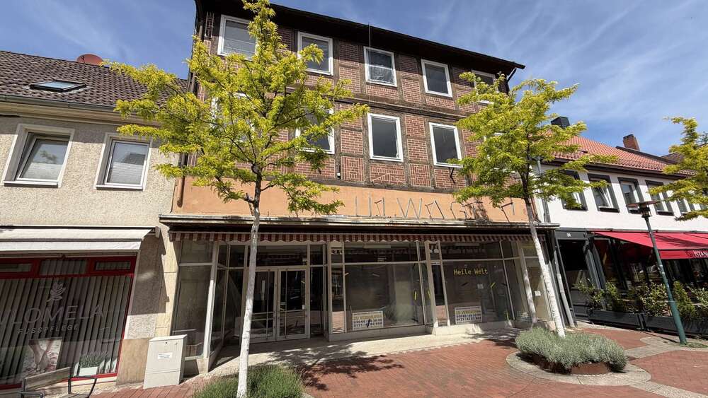Thumbnail-Haus zum Kaufen in Sarstedt 289.000,00 € 207 m²