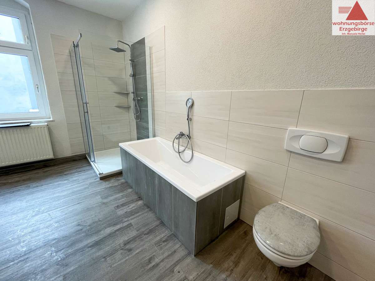 Thumbnail-Wohnung zum Mieten in Aue 650,00 € 100.01 m²