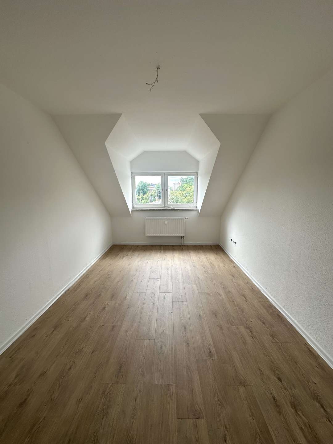 Thumbnail-Wohnung zum Mieten in Zwickau 445,00 € 80.88 m²