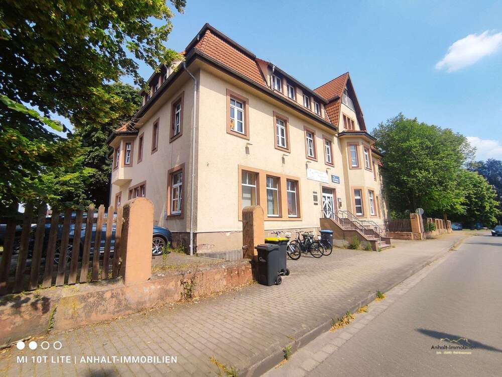 Thumbnail-Wohnung zum Mieten in Regis-Breitingen 360,00 € 60.08 m²