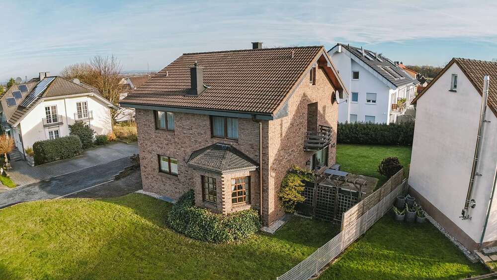 Thumbnail-Haus zum Kaufen in Königswinter Thomasberg 649.000,00 € 143 m²