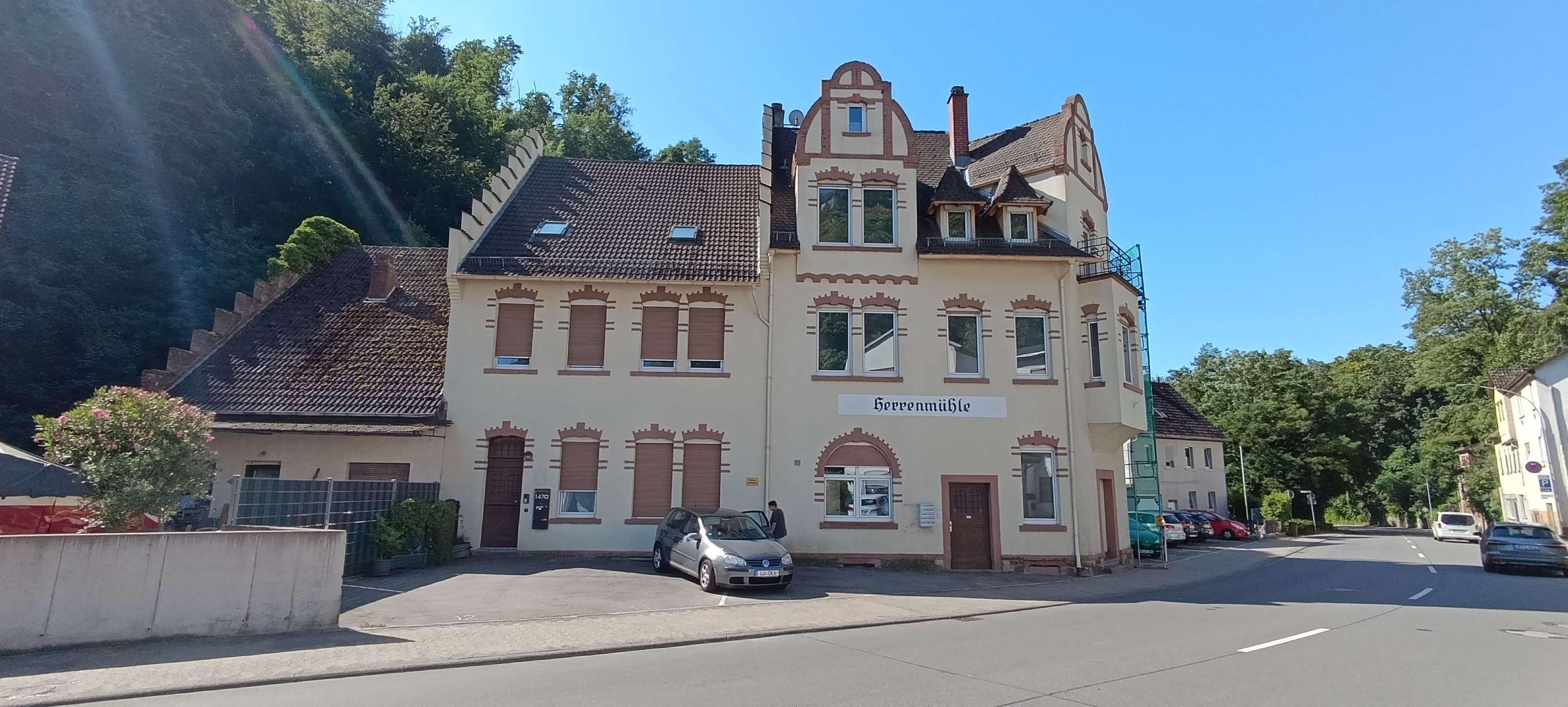 Thumbnail-Haus zum Kaufen in Bensheim 2.100.000,00 € 968 m²