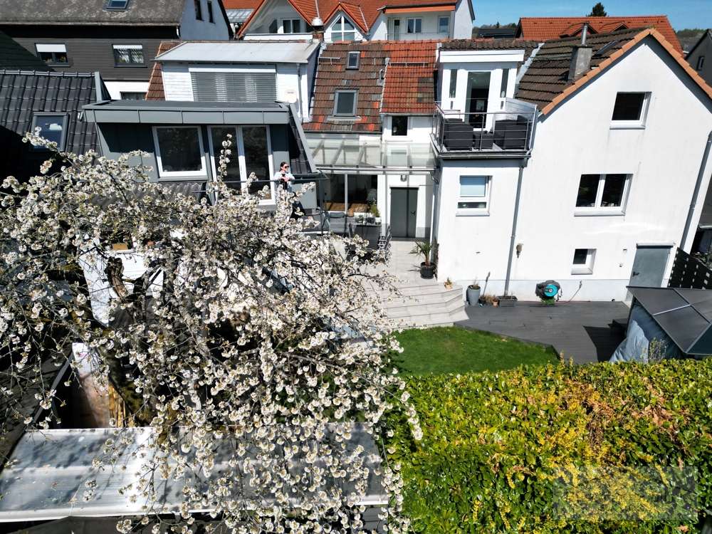Thumbnail-Haus zum Kaufen in Taunusstein Neuhof 699.000,00 € 224 m²