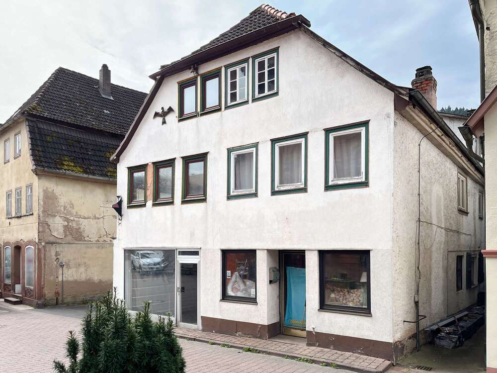 Thumbnail-Haus zum Kaufen in Amorbach 105.000,00 € 142.68 m²