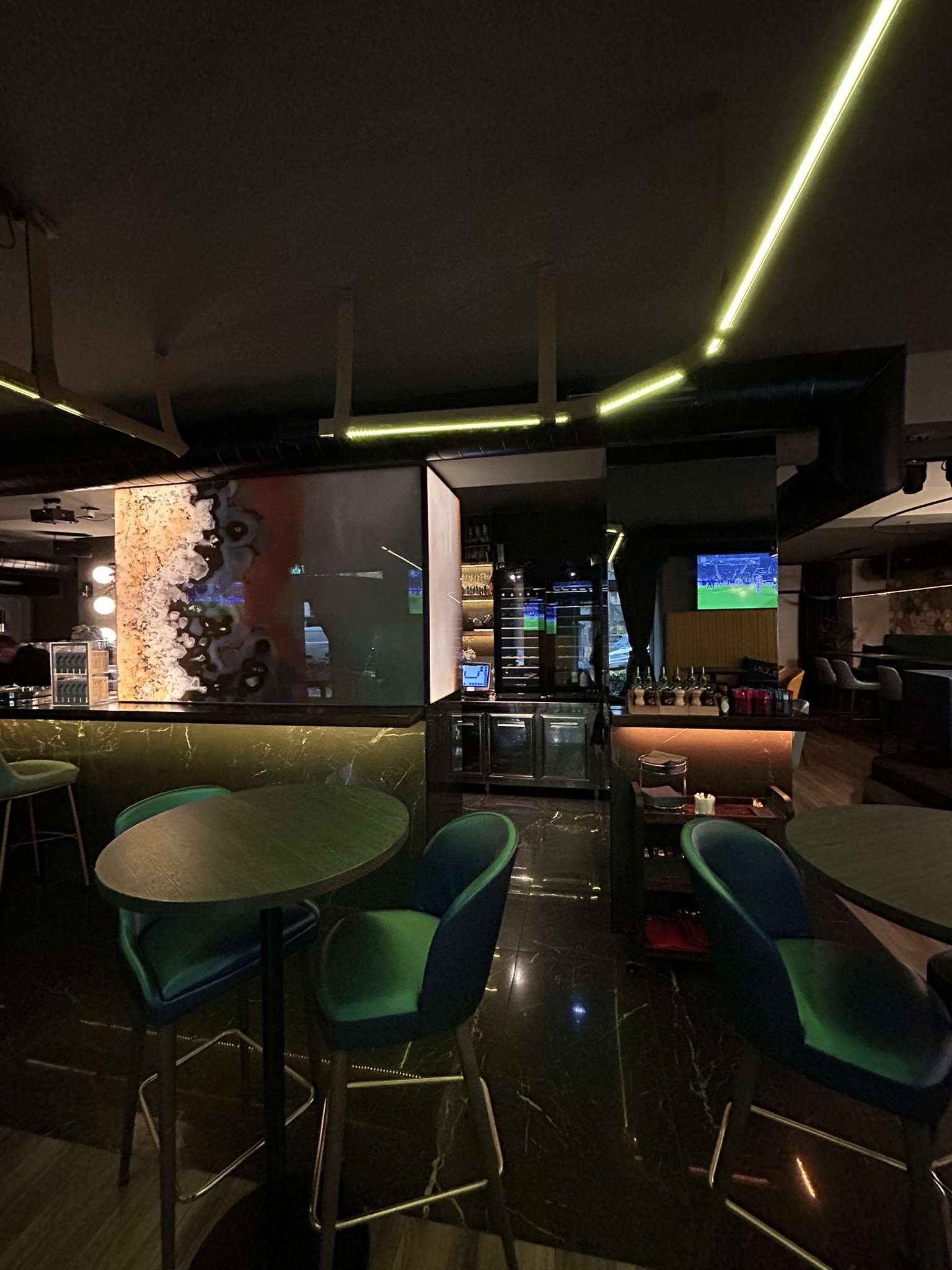 Thumbnail-Gastronomie in München 895.000,00 € 230.12 m²