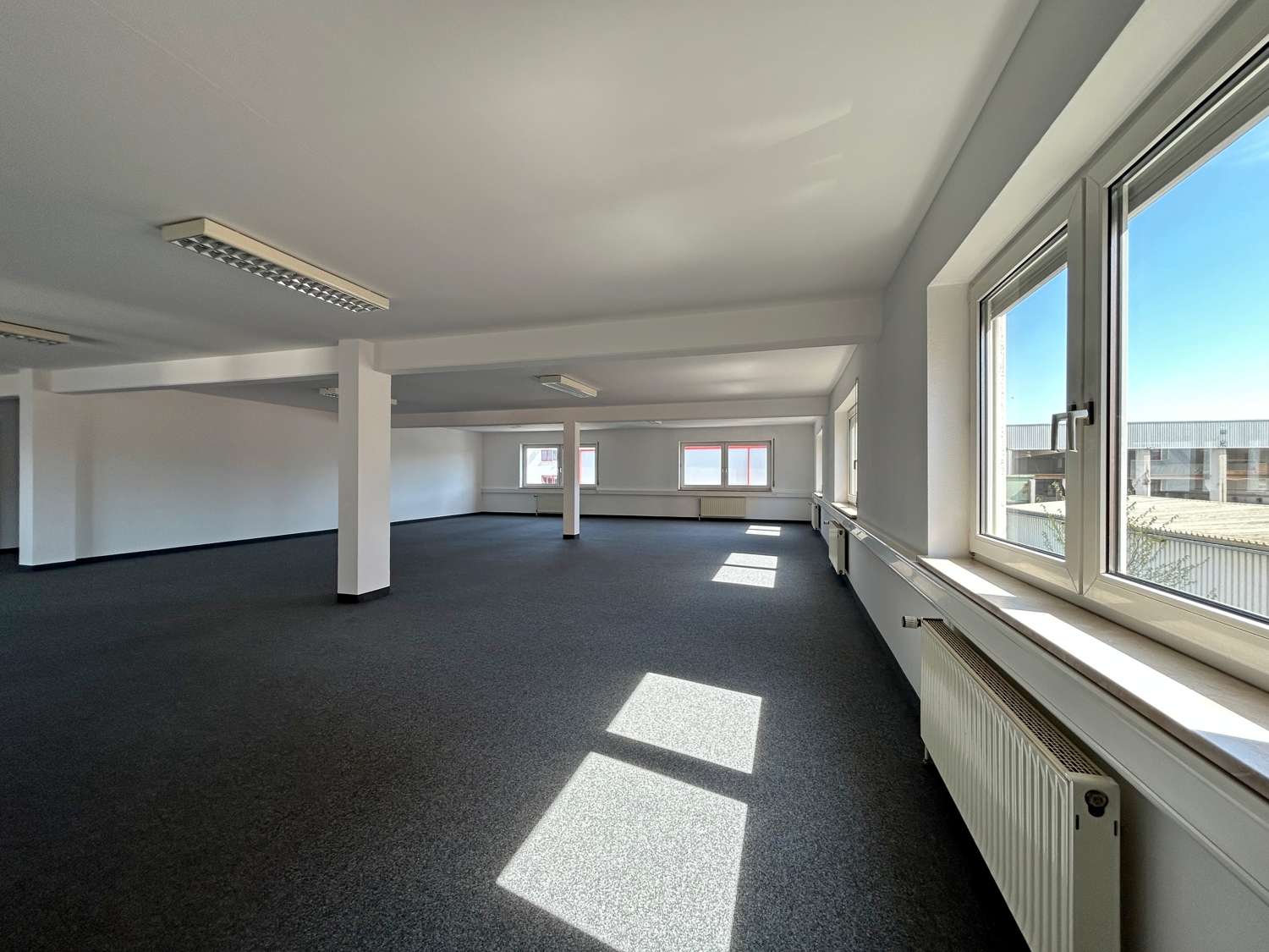 Thumbnail-Büro in Hofheim am Taunus Wallau 1.850,00 € 264 m²
