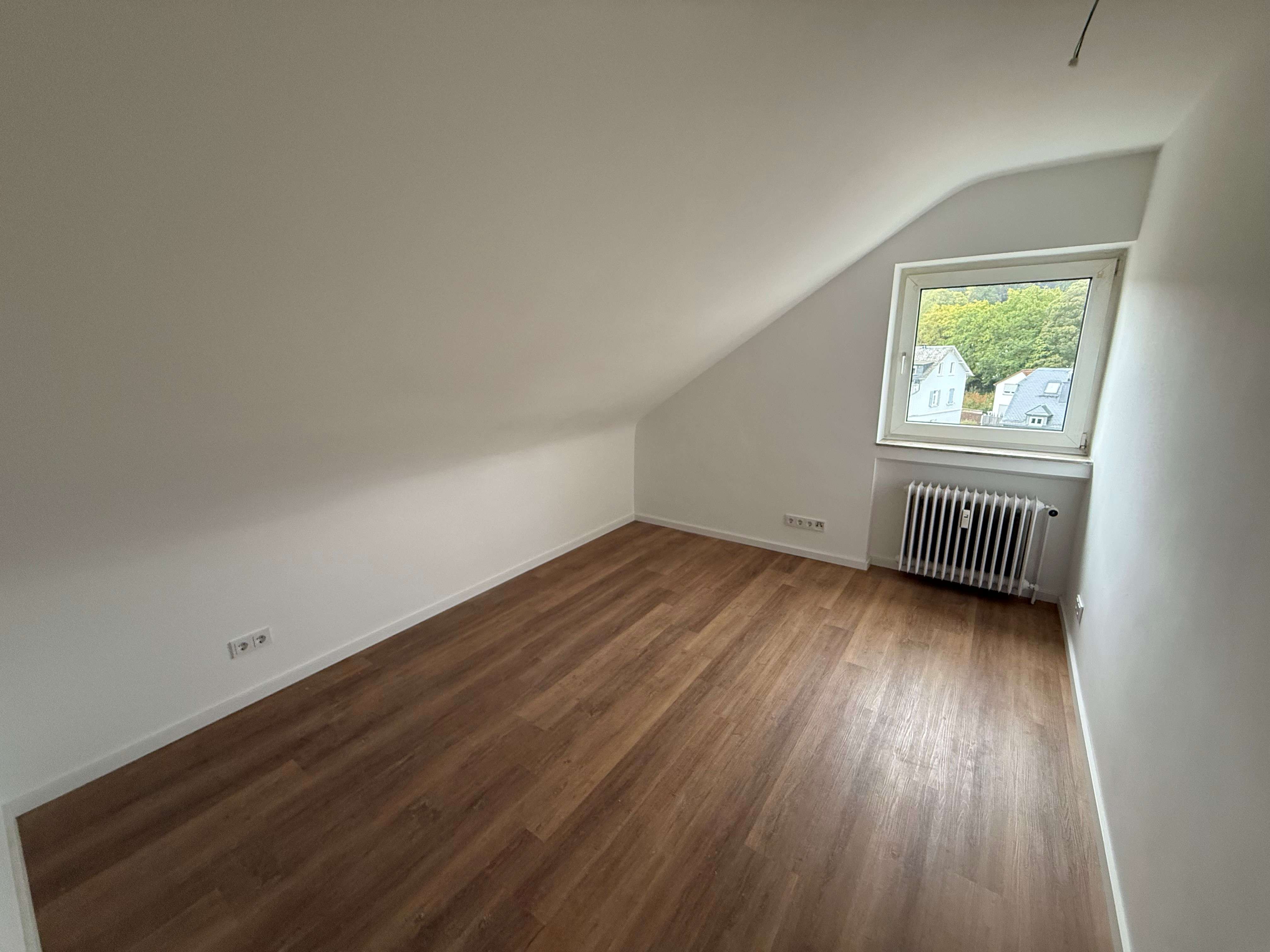 Thumbnail-Wohnung zum Mieten in Kronberg im Taunus 410,00 € 15.5 m²