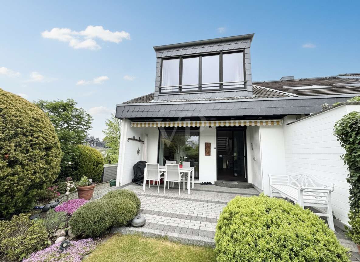 Thumbnail-Haus zum Kaufen in Laatzen Grasdorf 400.000,00 € 122 m²