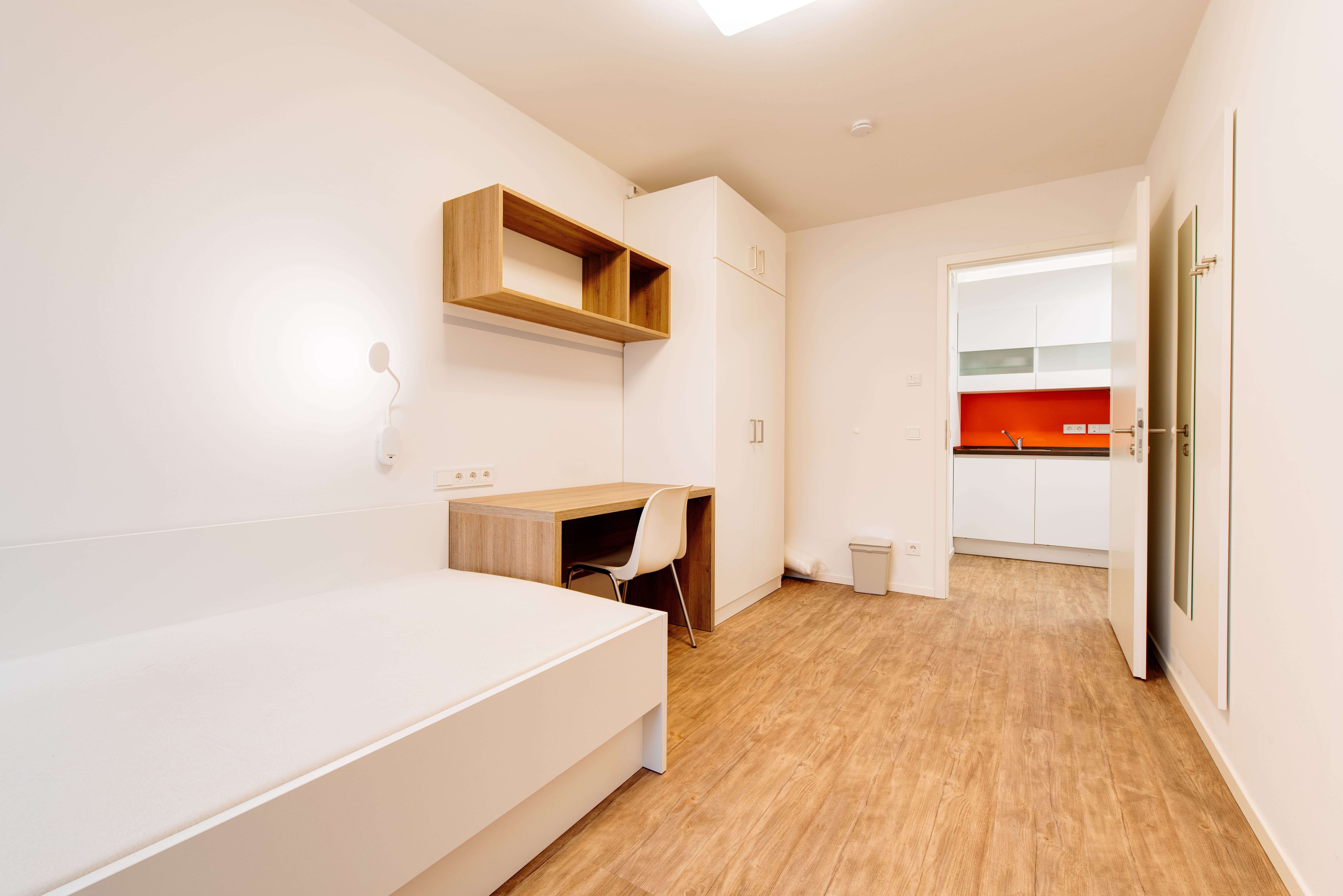 Thumbnail-Wohnung zum Mieten in Berlin 415,00 € 10 m²