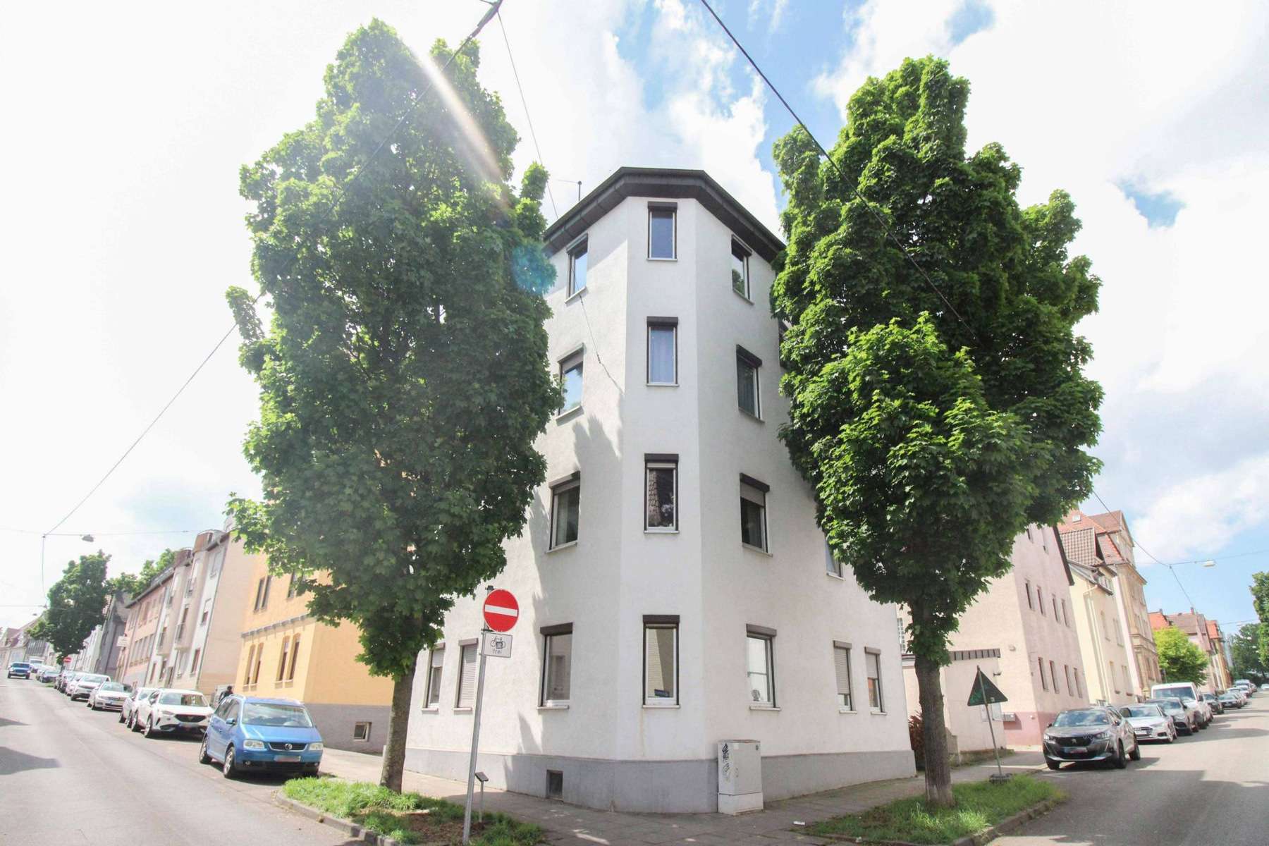 Thumbnail-Haus zum Kaufen in Stuttgart 980.000,00 € 330 m²