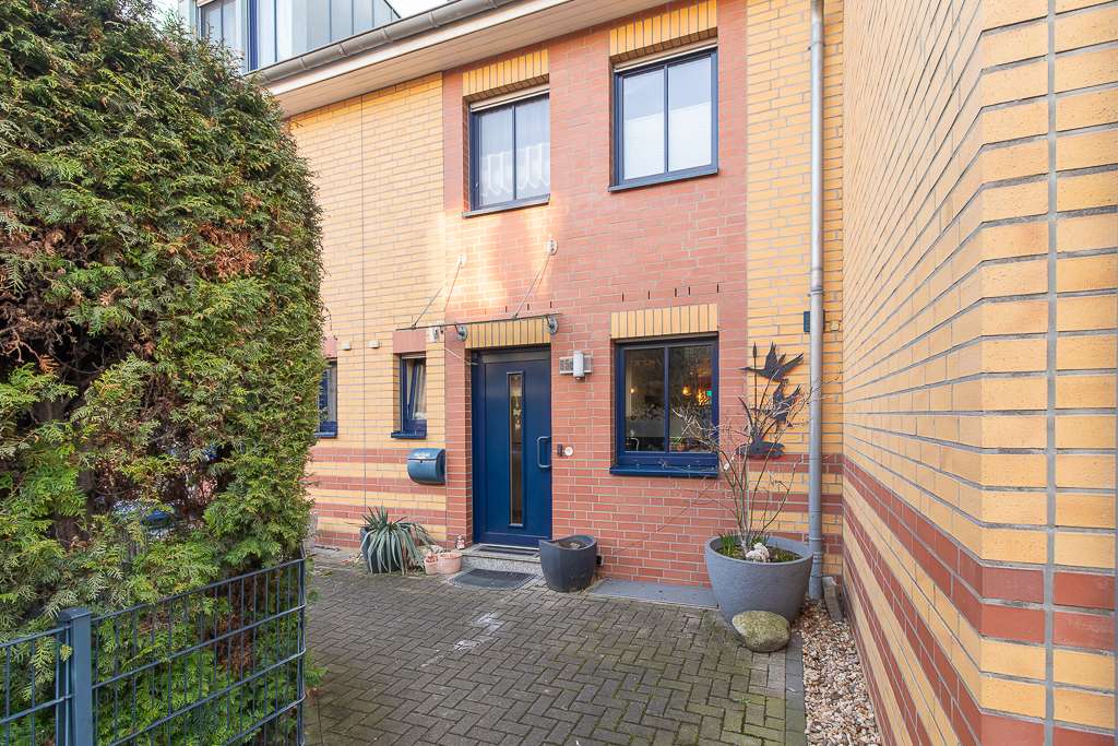 Thumbnail-Haus zum Kaufen in Leverkusen Rheindorf 398.000,00 € 127 m²