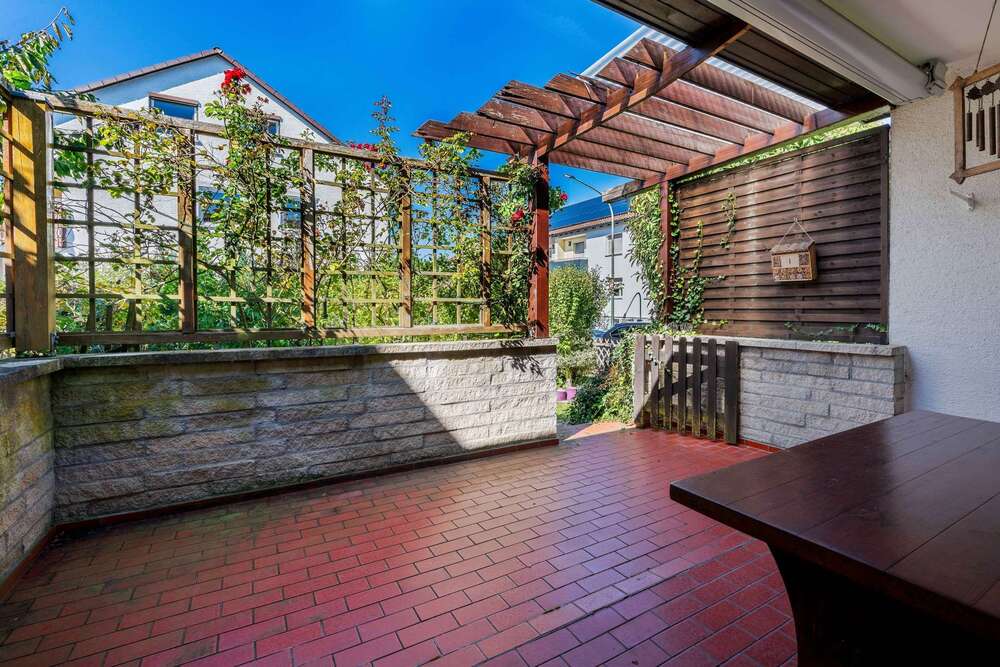 Thumbnail-Haus zum Kaufen in Neu-Ulm Burlafingen 400.000,00 € 137.7 m²