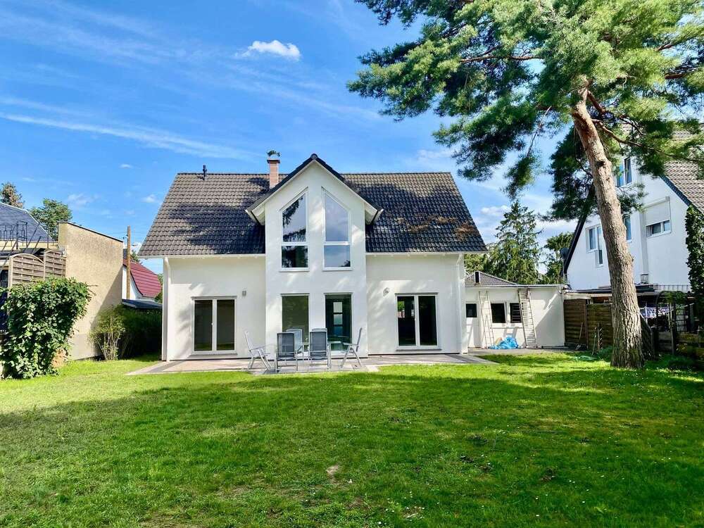 Thumbnail-Haus zum Mieten in Berlin 2.800,00 € 180 m²