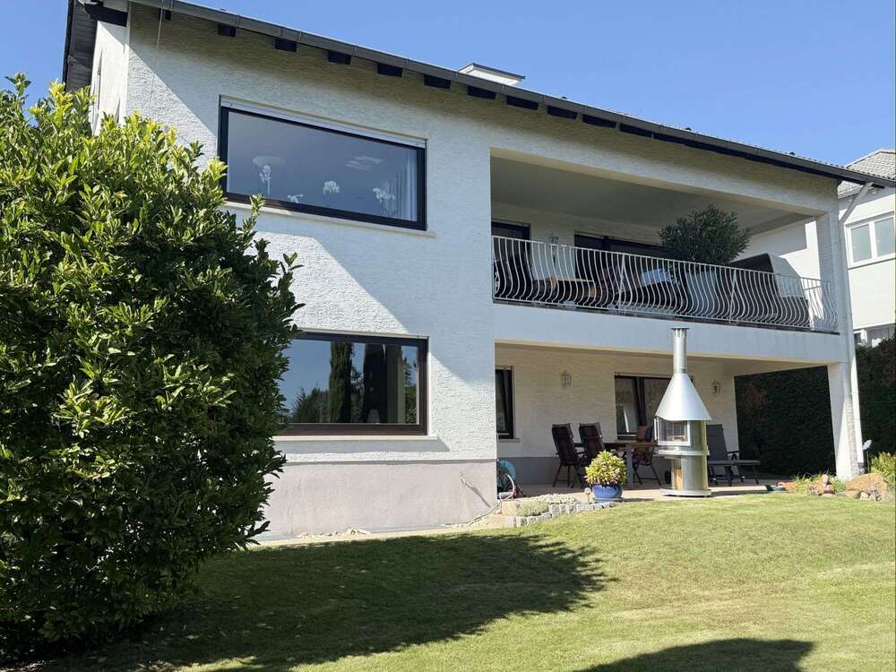 Thumbnail-Haus zum Kaufen in Hofheim 1.274.000,00 € 249.11 m²