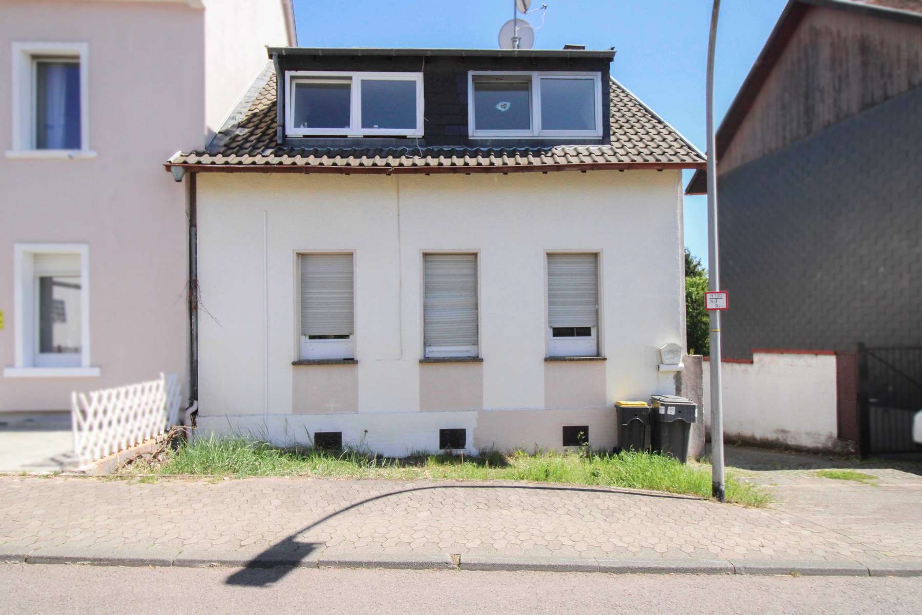 Thumbnail-Haus zum Kaufen in Saarbrücken 230.000,00 € 148 m²