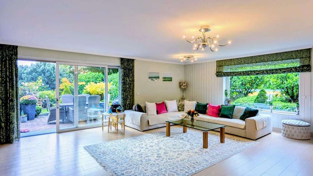 Thumbnail-Haus zum Kaufen in Bremen 1.095.000,00 € 295 m²