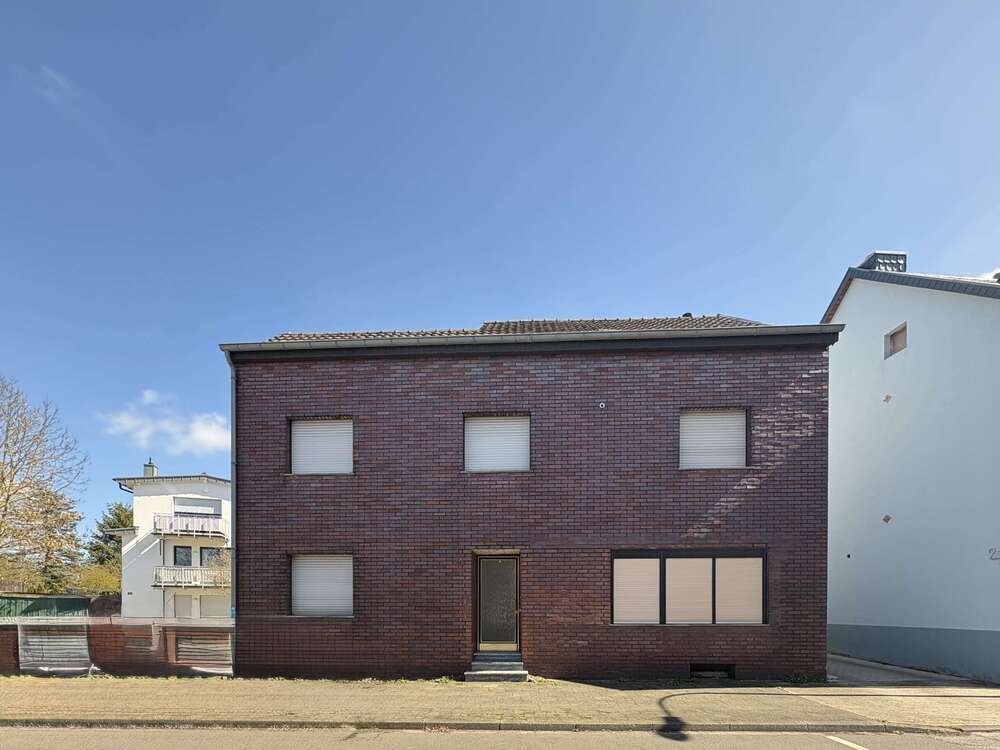 Thumbnail-Haus zum Kaufen in Düren 230.000,00 € 142 m²