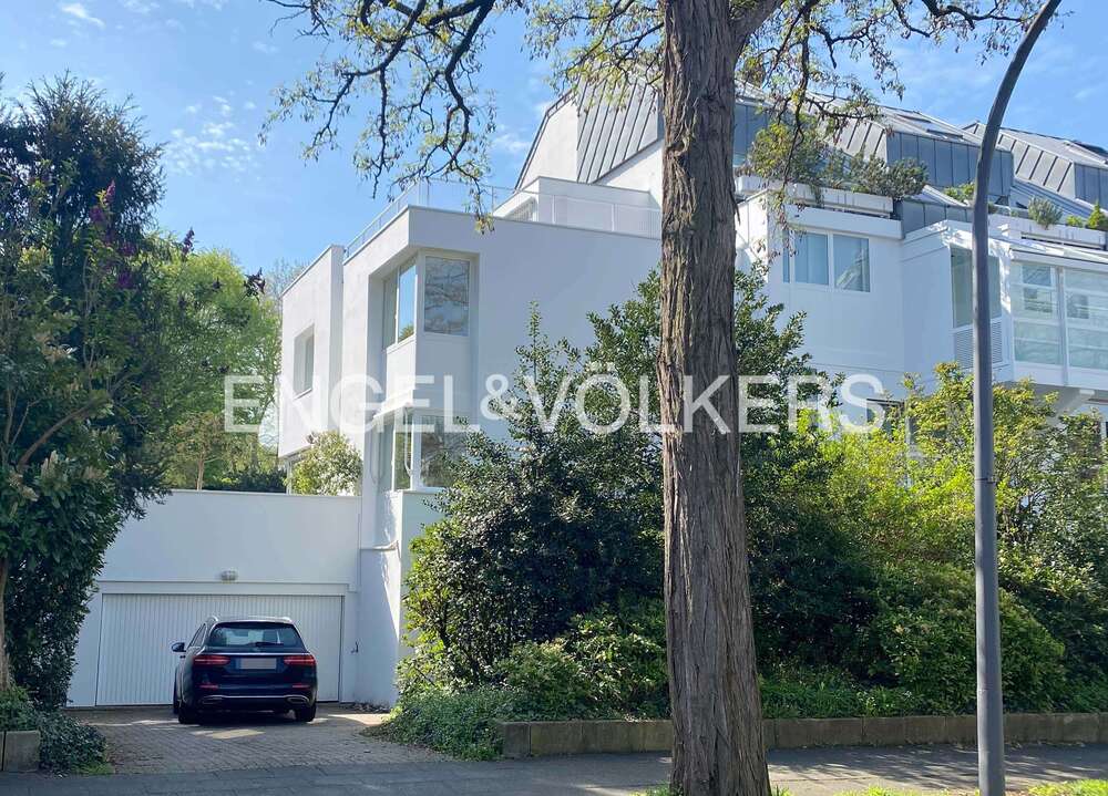 Thumbnail-Wohnung zum Kaufen in Köln - Marienburg 1.900.000,00 € 347 m²