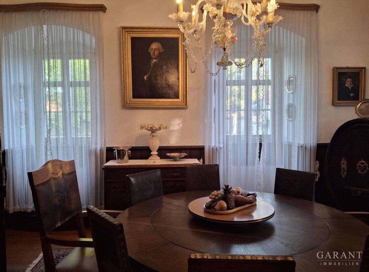 Thumbnail-Haus zum Kaufen in Dettelbach 1.650.000,00 € 250 m²