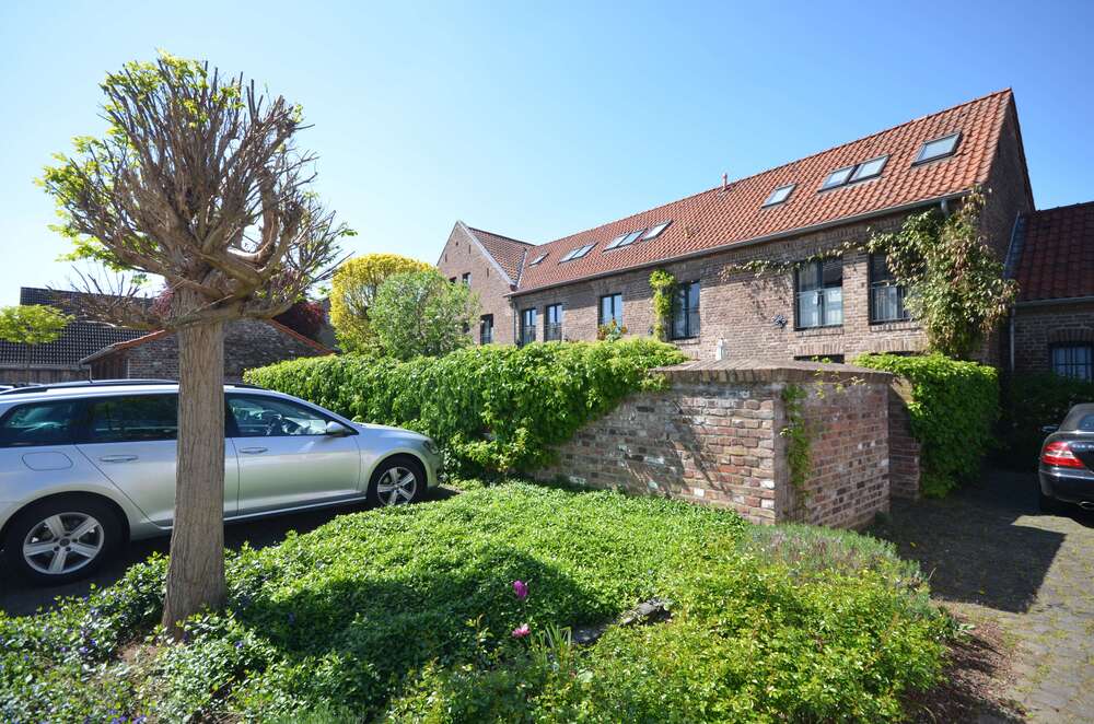 Thumbnail-Wohnung zum Kaufen in Neuss 695.000,00 € 164 m²