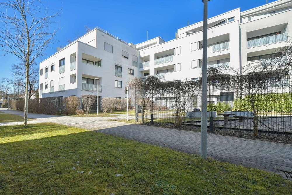 Thumbnail-Wohnung zum Kaufen in München 750.000,00 € 67.21 m²