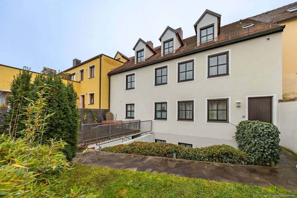 Thumbnail-Haus zum Kaufen in Freising 1.200.000,00 € 211 m²