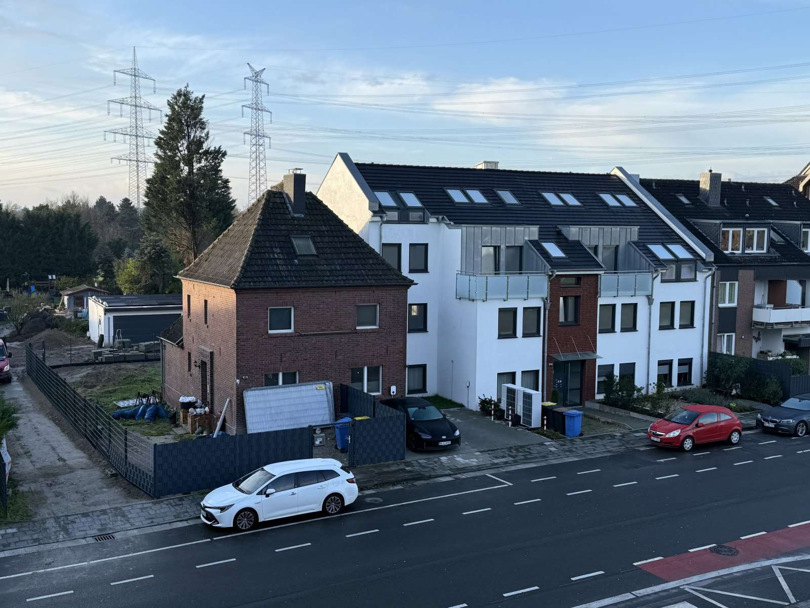 Thumbnail-Wohnung zum Kaufen in Kaarst 475.000,00 € 98.67 m²