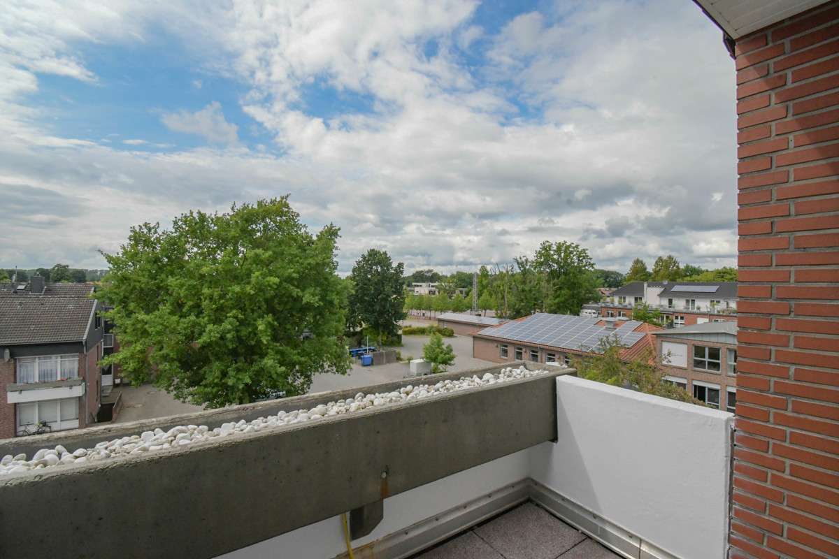 Thumbnail-Wohnung zum Kaufen in Edewecht 140.000,00 € 53.86 m²