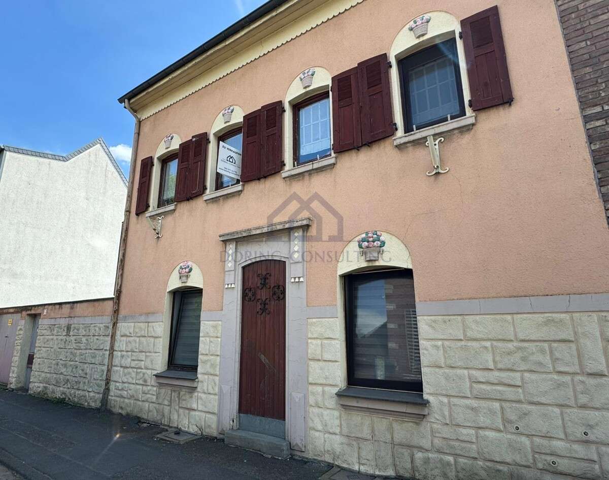 Thumbnail-Haus zum Kaufen in Erftstadt Bliesheim 329.000,00 € 190 m²